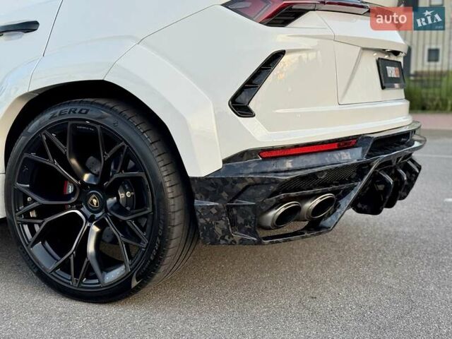 Белый Ламборджини Урус, объемом двигателя 4 л и пробегом 7 тыс. км за 349000 $, фото 52 на Automoto.ua
