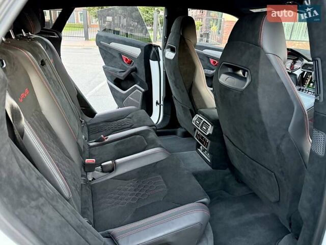 Белый Ламборджини Урус, объемом двигателя 4 л и пробегом 7 тыс. км за 349000 $, фото 76 на Automoto.ua