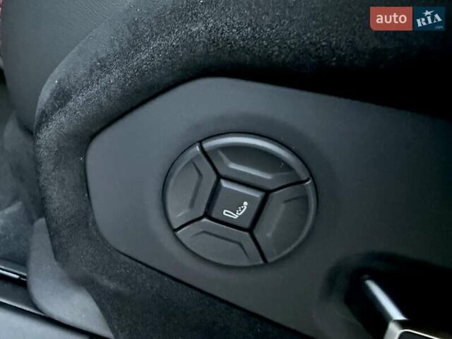 Белый Ламборджини Урус, объемом двигателя 4 л и пробегом 7 тыс. км за 349000 $, фото 95 на Automoto.ua