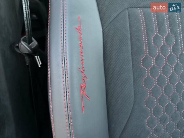 Белый Ламборджини Урус, объемом двигателя 4 л и пробегом 7 тыс. км за 349000 $, фото 70 на Automoto.ua