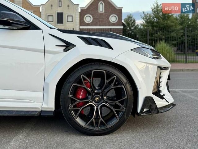 Белый Ламборджини Урус, объемом двигателя 4 л и пробегом 7 тыс. км за 349000 $, фото 49 на Automoto.ua