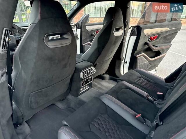 Белый Ламборджини Урус, объемом двигателя 4 л и пробегом 7 тыс. км за 349000 $, фото 83 на Automoto.ua