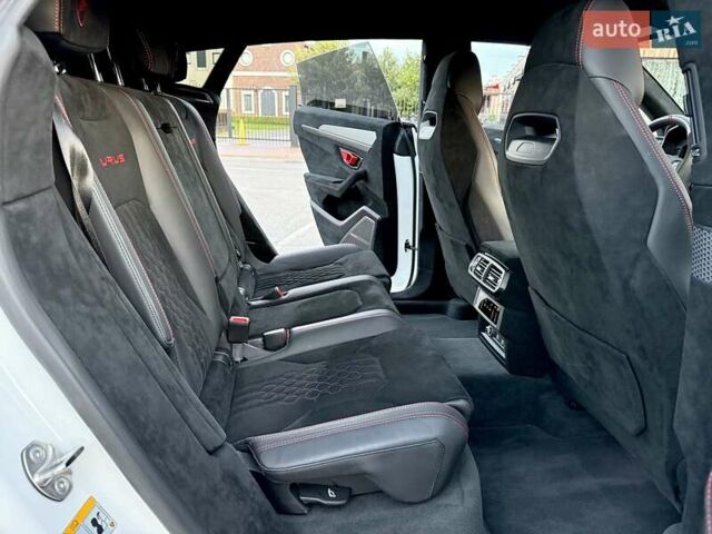 Белый Ламборджини Урус, объемом двигателя 4 л и пробегом 7 тыс. км за 349000 $, фото 75 на Automoto.ua