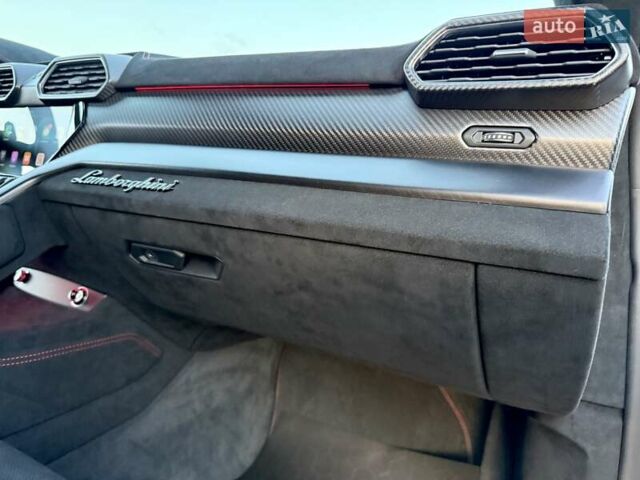 Белый Ламборджини Урус, объемом двигателя 4 л и пробегом 7 тыс. км за 349000 $, фото 71 на Automoto.ua