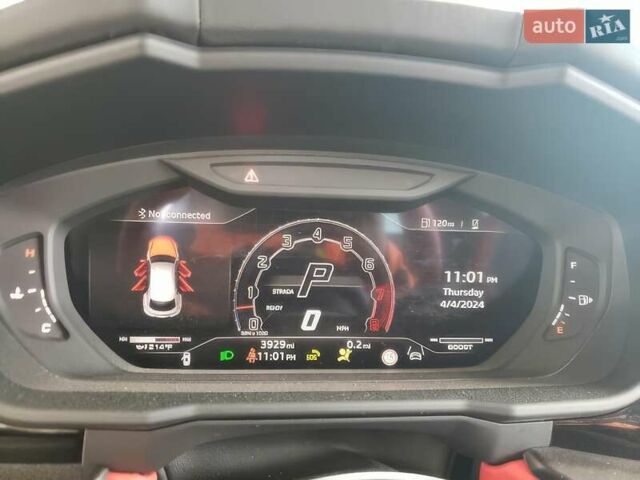 Білий Ламборджині Урус, об'ємом двигуна 4 л та пробігом 6 тис. км за 105000 $, фото 7 на Automoto.ua
