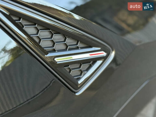 Ламборджини Урус 2020 в Киеве на Automoto.ua Черный Ламборджини Урус, объемом двигателя 4 л и пробегом 35 тыс. км за 350000 $, фото 42 на Automoto.ua