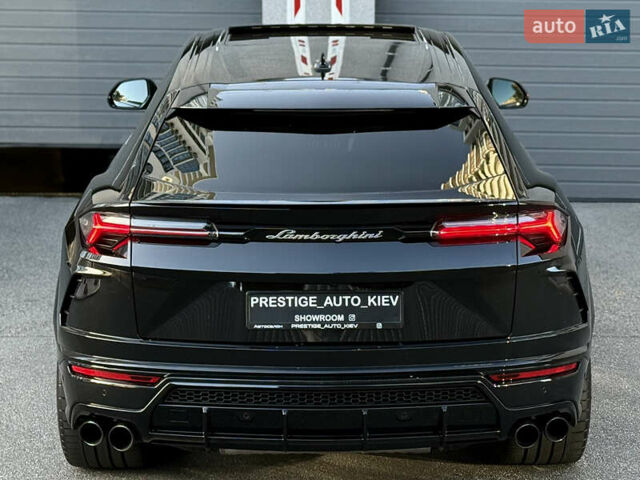 Ламборджини Урус 2020 в Киеве на Automoto.ua Черный Ламборджини Урус, объемом двигателя 4 л и пробегом 35 тыс. км за 350000 $, фото 16 на Automoto.ua