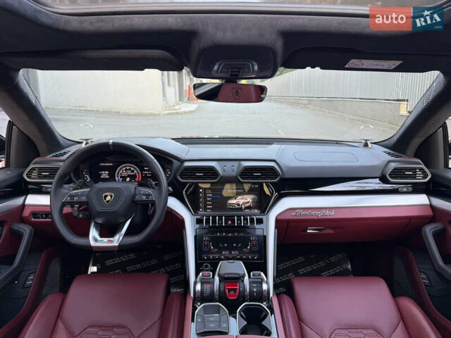 Ламборджини Урус 2020 в Киеве на Automoto.ua Черный Ламборджини Урус, объемом двигателя 4 л и пробегом 35 тыс. км за 350000 $, фото 72 на Automoto.ua