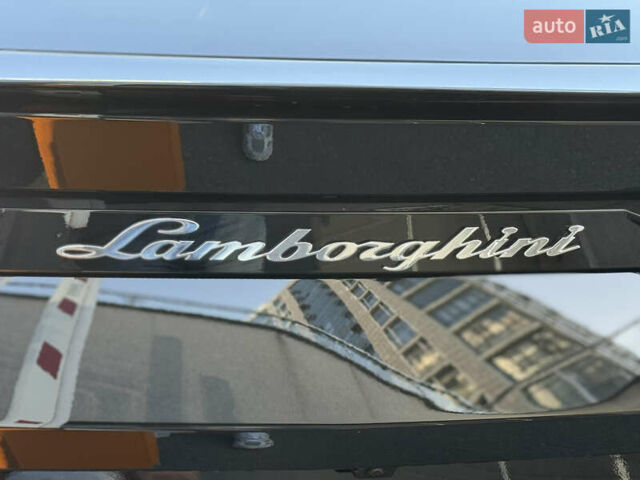 Ламборджини Урус 2020 в Киеве на Automoto.ua Черный Ламборджини Урус, объемом двигателя 4 л и пробегом 35 тыс. км за 350000 $, фото 39 на Automoto.ua