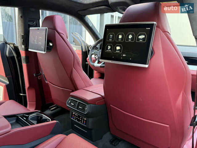 Ламборджини Урус 2020 в Киеве на Automoto.ua Черный Ламборджини Урус, объемом двигателя 4 л и пробегом 35 тыс. км за 350000 $, фото 53 на Automoto.ua