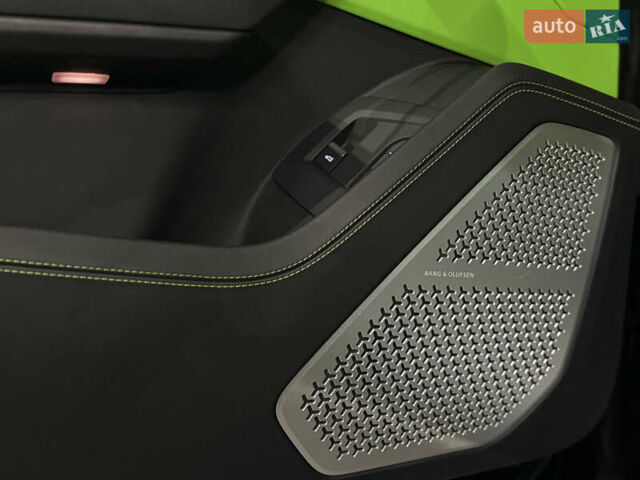 Чорний Ламборджині Урус, об'ємом двигуна 4 л та пробігом 15 тис. км за 385000 $, фото 18 на Automoto.ua
