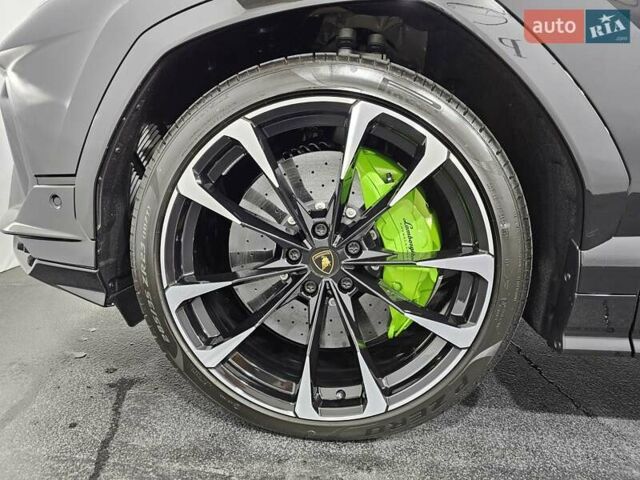 Черный Ламборджини Урус, объемом двигателя 0 л и пробегом 1 тыс. км за 468741 $, фото 41 на Automoto.ua