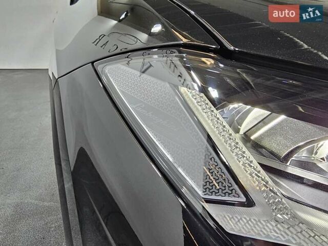 Черный Ламборджини Урус, объемом двигателя 0 л и пробегом 1 тыс. км за 468741 $, фото 6 на Automoto.ua