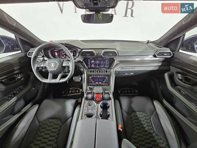 Черный Ламборджини Урус, объемом двигателя 0 л и пробегом 1 тыс. км за 468741 $, фото 15 на Automoto.ua