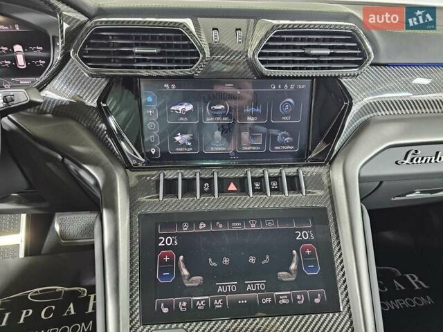 Черный Ламборджини Урус, объемом двигателя 0 л и пробегом 1 тыс. км за 468741 $, фото 27 на Automoto.ua