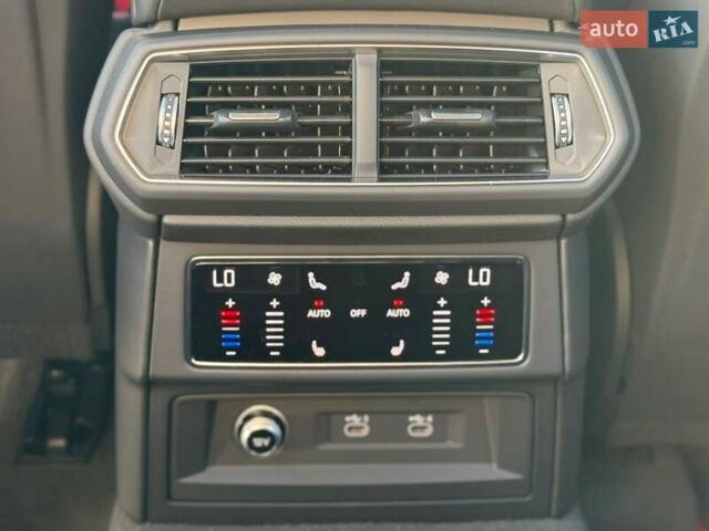 Черный Ламборджини Урус, объемом двигателя 4 л и пробегом 1 тыс. км за 482916 $, фото 35 на Automoto.ua