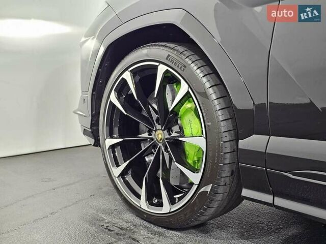 Черный Ламборджини Урус, объемом двигателя 0 л и пробегом 1 тыс. км за 468741 $, фото 40 на Automoto.ua