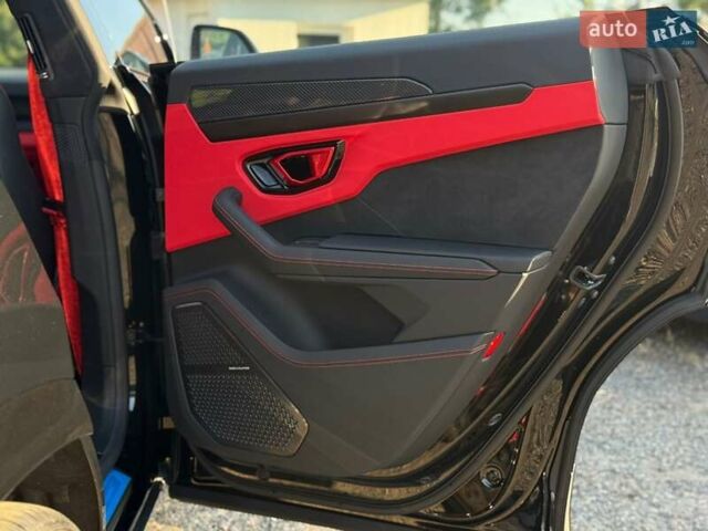 Ламборджини Урус 2024 в Одессе на Automoto.ua Черный Ламборджини Урус, объемом двигателя 4 л и пробегом 1 тыс. км за 492126 $, фото 55 на Automoto.ua