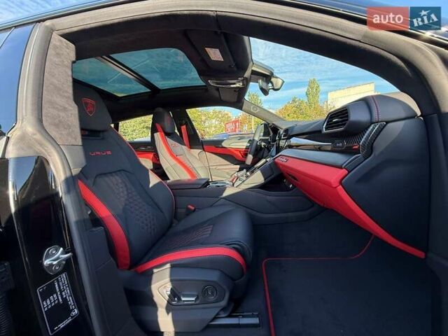 Ламборджини Урус 2024 в Одессе на Automoto.ua Черный Ламборджини Урус, объемом двигателя 4 л и пробегом 1 тыс. км за 492126 $, фото 53 на Automoto.ua