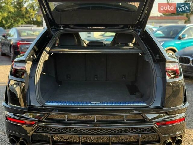 Ламборджини Урус 2024 в Одессе на Automoto.ua Черный Ламборджини Урус, объемом двигателя 4 л и пробегом 1 тыс. км за 492126 $, фото 66 на Automoto.ua