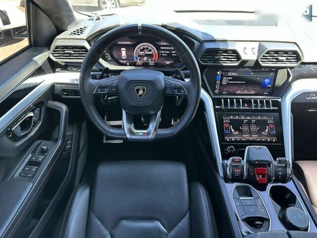 Ламборджини Урус, объемом двигателя 4 л и пробегом 66 тыс. км за 290000 $, фото 25 на Automoto.ua