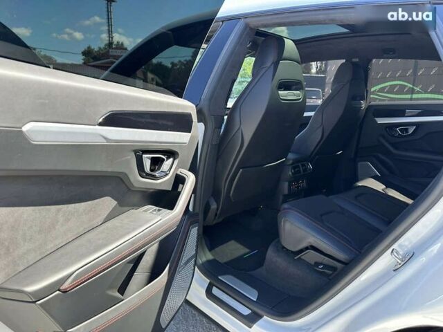 Ламборджини Урус, объемом двигателя 4 л и пробегом 66 тыс. км за 290000 $, фото 21 на Automoto.ua