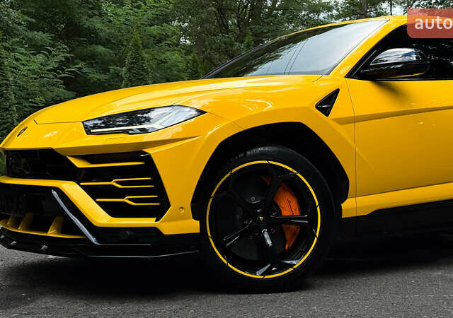 Жовтий Ламборджині Урус, об'ємом двигуна 4 л та пробігом 56 тис. км за 285000 $, фото 9 на Automoto.ua