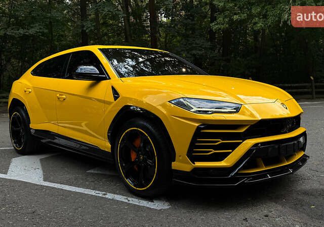 Жовтий Ламборджині Урус, об'ємом двигуна 4 л та пробігом 56 тис. км за 285000 $, фото 19 на Automoto.ua