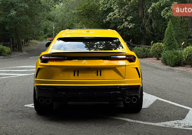 Жовтий Ламборджині Урус, об'ємом двигуна 4 л та пробігом 56 тис. км за 285000 $, фото 15 на Automoto.ua