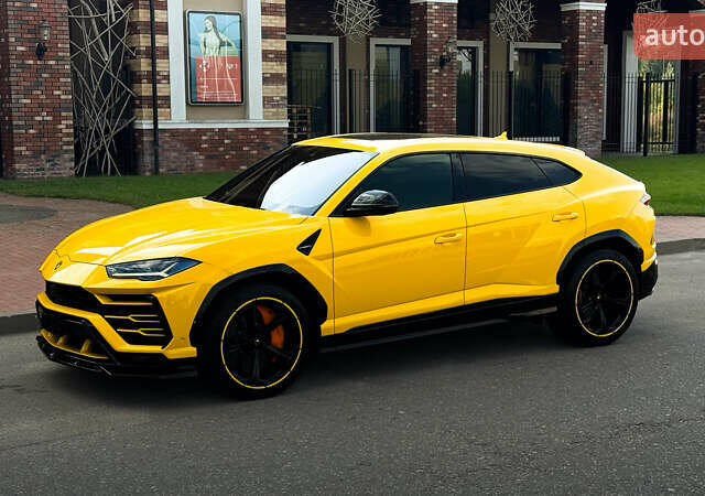 Жовтий Ламборджині Урус, об'ємом двигуна 4 л та пробігом 56 тис. км за 285000 $, фото 31 на Automoto.ua