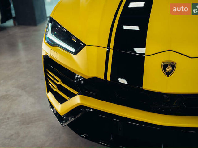 Желтый Ламборджини Урус, объемом двигателя 4 л и пробегом 27 тыс. км за 350000 $, фото 8 на Automoto.ua