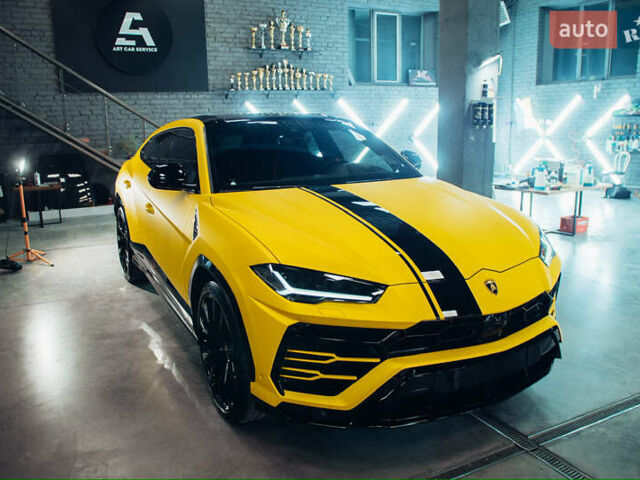 Желтый Ламборджини Урус, объемом двигателя 4 л и пробегом 27 тыс. км за 350000 $, фото 1 на Automoto.ua