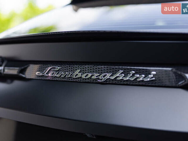 Ламборджини Урус 2020 в Киеве на Automoto.ua Серый Ламборджини Урус, объемом двигателя 4 л и пробегом 55 тыс. км за 300000 $, фото 17 на Automoto.ua