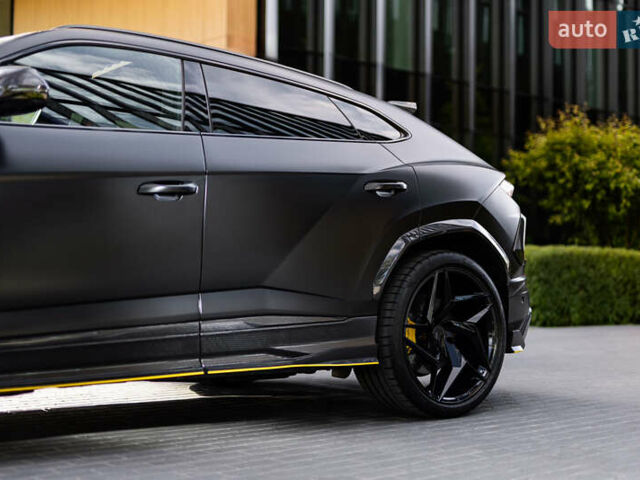 Ламборджини Урус 2020 в Киеве на Automoto.ua Серый Ламборджини Урус, объемом двигателя 4 л и пробегом 55 тыс. км за 300000 $, фото 21 на Automoto.ua