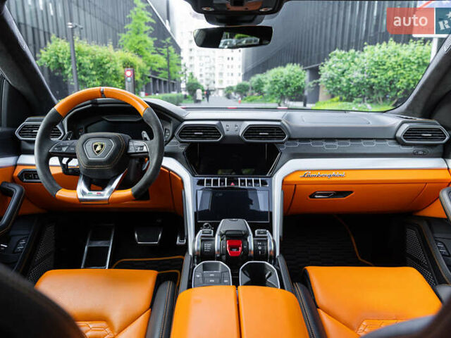 Ламборджини Урус 2020 в Киеве на Automoto.ua Серый Ламборджини Урус, объемом двигателя 4 л и пробегом 55 тыс. км за 300000 $, фото 47 на Automoto.ua