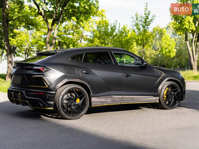 Ламборджини Урус 2020 в Киеве на Automoto.ua Серый Ламборджини Урус, объемом двигателя 4 л и пробегом 55 тыс. км за 300000 $, фото 15 на Automoto.ua