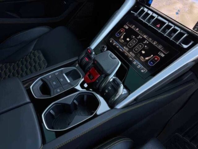 Серый Ламборджини Урус, объемом двигателя 4 л и пробегом 45 тыс. км за 128000 $, фото 13 на Automoto.ua