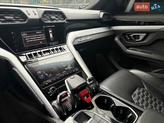 Серый Ламборджини Урус, объемом двигателя 4 л и пробегом 58 тыс. км за 259999 $, фото 18 на Automoto.ua