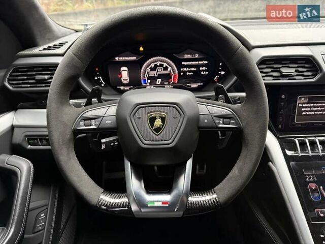 Серый Ламборджини Урус, объемом двигателя 4 л и пробегом 58 тыс. км за 259999 $, фото 21 на Automoto.ua