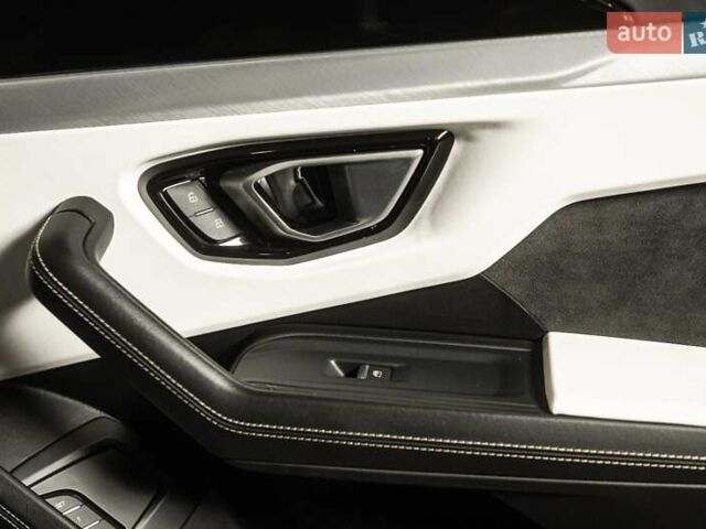 Синий Ламборджини Урус, объемом двигателя 4 л и пробегом 23 тыс. км за 239900 $, фото 18 на Automoto.ua