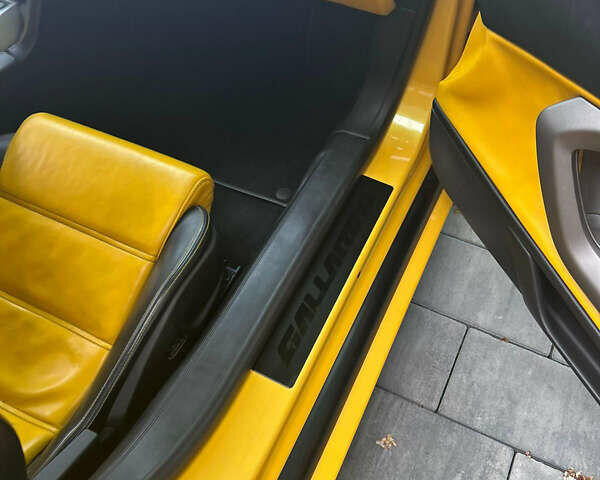 Желтый Ламборджини Gallardo LP 550-2, объемом двигателя 5.2 л и пробегом 43 тыс. км за 250000 $, фото 24 на Automoto.ua