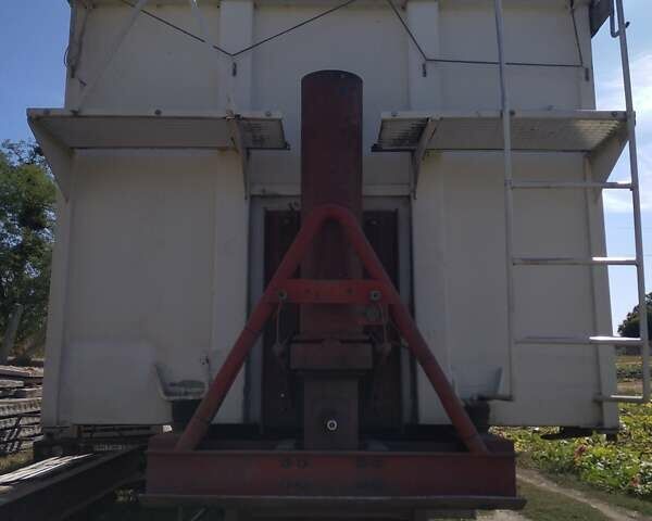 Красный Ламбрехт PNO143, объемом двигателя 0 л и пробегом 100 тыс. км за 10000 $, фото 3 на Automoto.ua