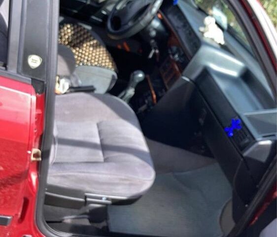 Червоний Лянча Dedra, об'ємом двигуна 2 л та пробігом 300 тис. км за 450 $, фото 3 на Automoto.ua