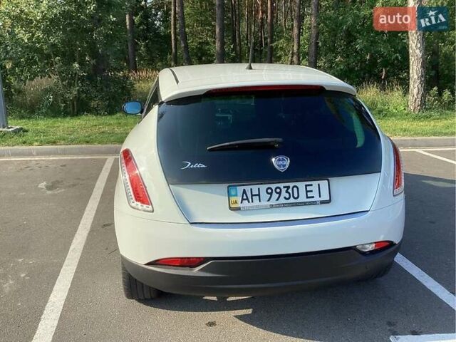 Белый Лянча Дельта, объемом двигателя 1.4 л и пробегом 93 тыс. км за 6500 $, фото 2 на Automoto.ua