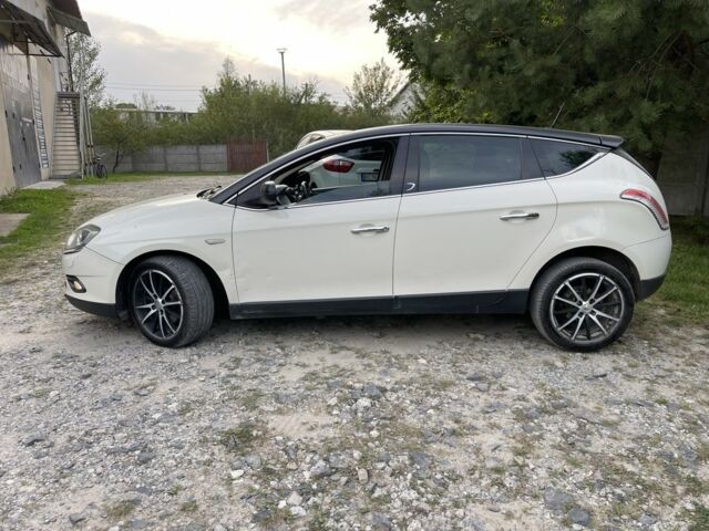 Білий Лянча Delta, об'ємом двигуна 2 л та пробігом 340 тис. км за 6700 $, фото 6 на Automoto.ua