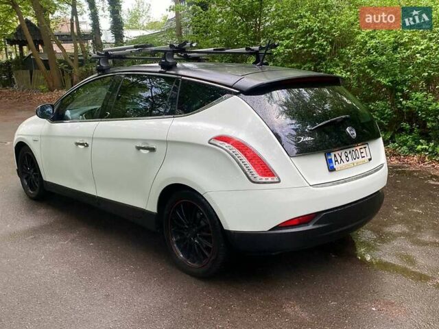 Белый Лянча Дельта, объемом двигателя 1.37 л и пробегом 225 тыс. км за 8000 $, фото 5 на Automoto.ua