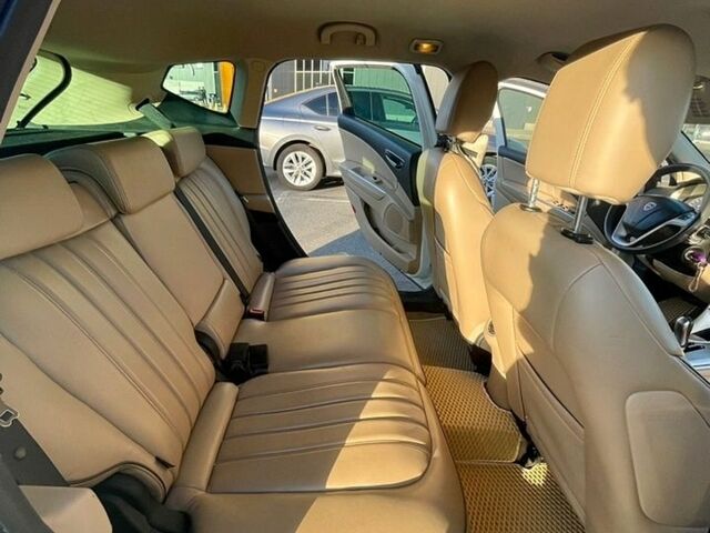 Білий Лянча Delta, об'ємом двигуна 1.6 л та пробігом 256 тис. км за 5499 $, фото 6 на Automoto.ua