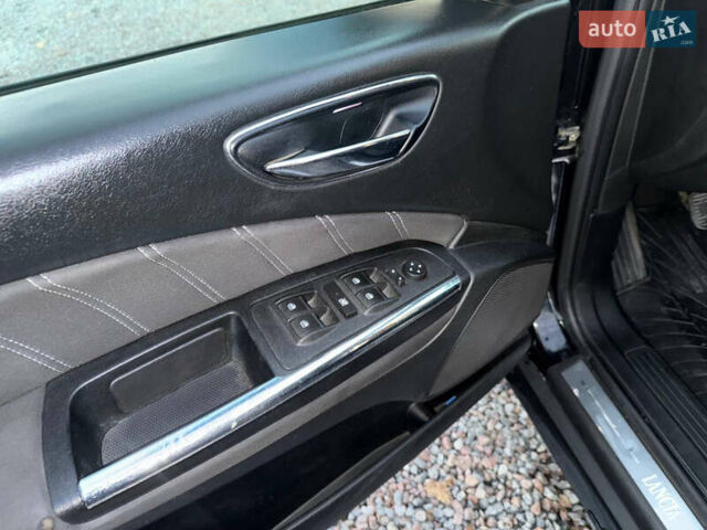 Черный Лянча Дельта, объемом двигателя 1.37 л и пробегом 228 тыс. км за 3900 $, фото 25 на Automoto.ua