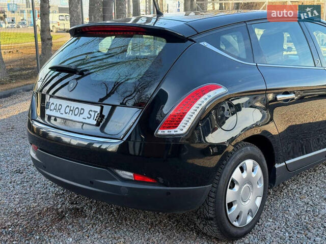 Черный Лянча Дельта, объемом двигателя 1.37 л и пробегом 228 тыс. км за 3900 $, фото 13 на Automoto.ua