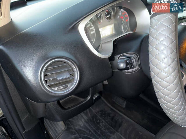 Черный Лянча Дельта, объемом двигателя 1.37 л и пробегом 228 тыс. км за 3900 $, фото 29 на Automoto.ua